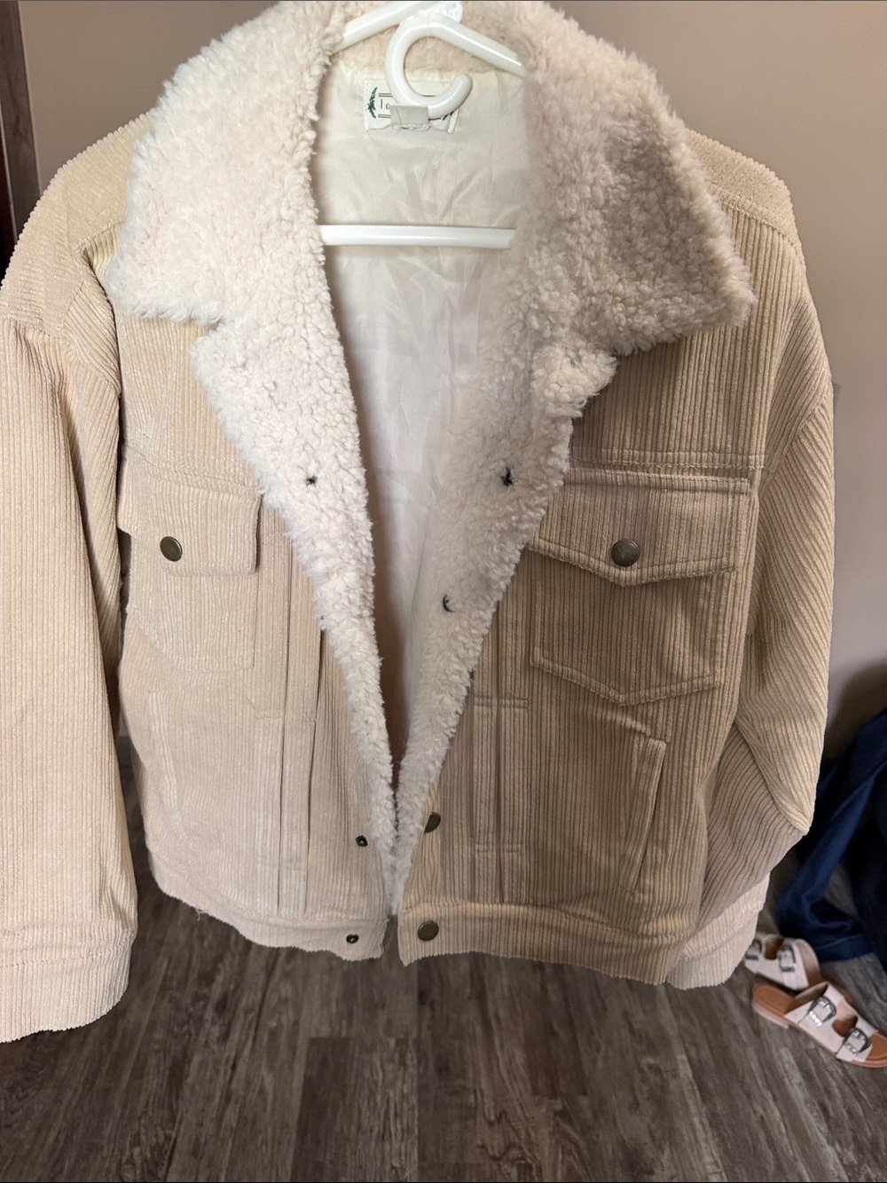 Women’s Cream Sherpa Corduroy Jacket